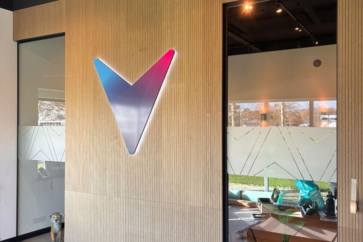 a5f8e082-2955-4dd3-bdad-6f3b8e6ba053